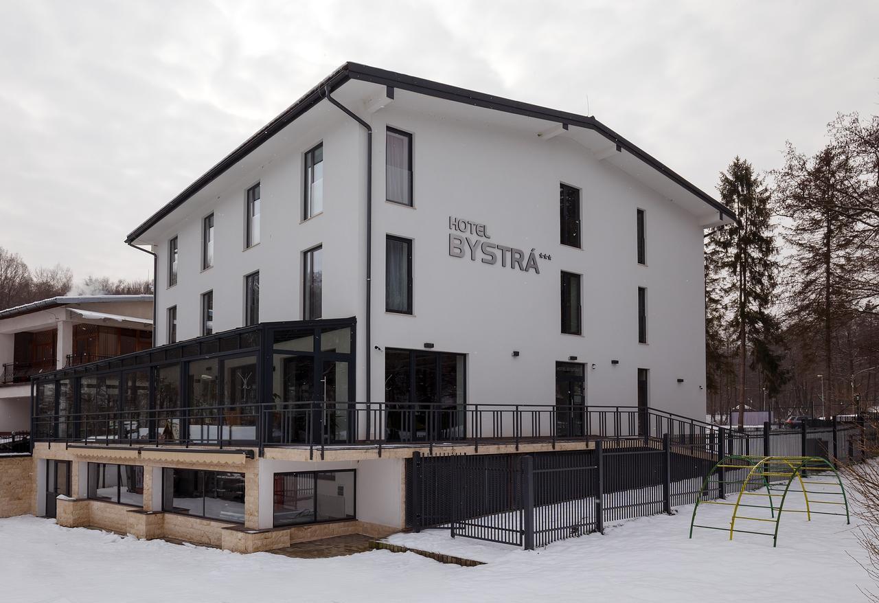 Hotel Bystra Snina Exterior photo